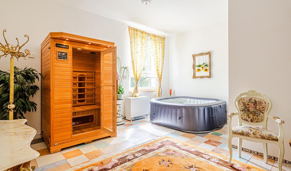 Prodej domu 358 m² s pozemkem 520 m², Slabce – náhled fotky 13