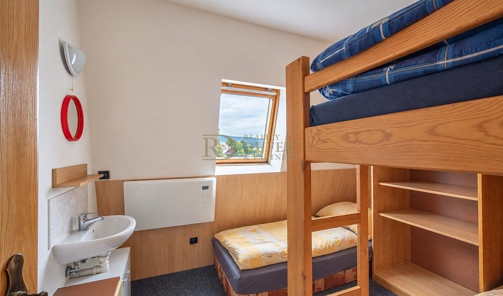 Prodej ubytovacího objektu 450 m², Jestřabí v Krkonoších – náhled fotky 24