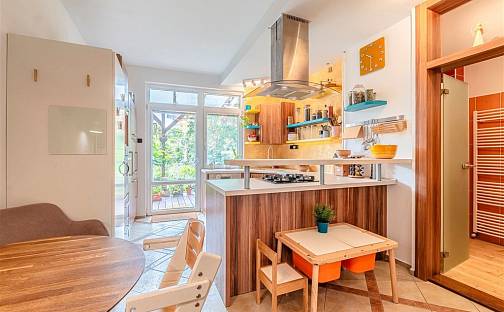 Prodej domu 295 m² s pozemkem 563 m², Prostějov