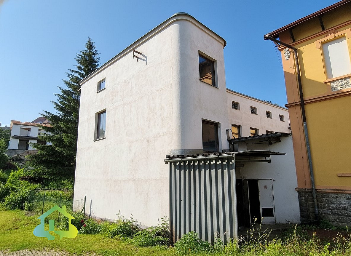 Prodej skladovacích prostor 540 m²