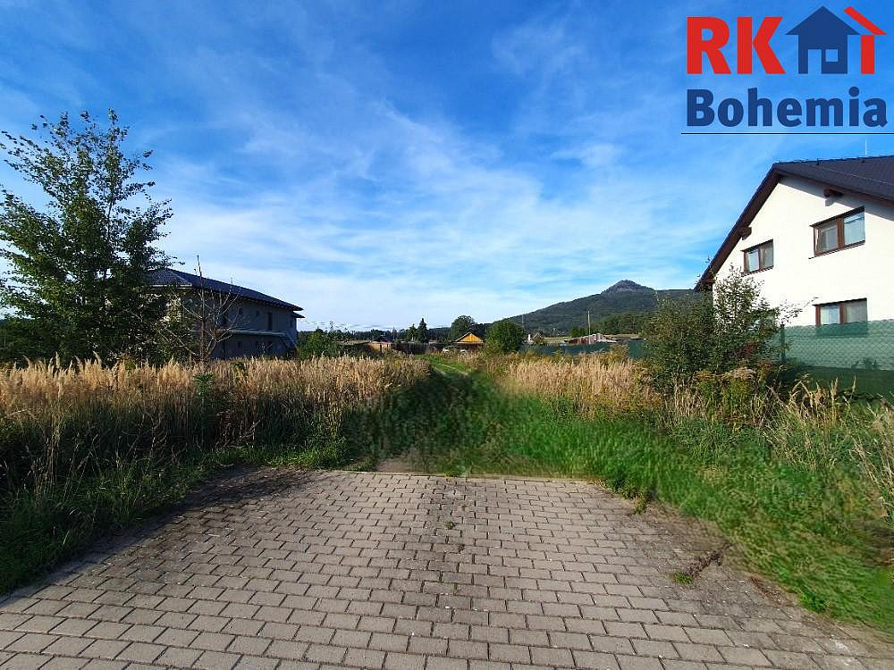 Prodej stavebního pozemku 1 401 m² – fotografie 3