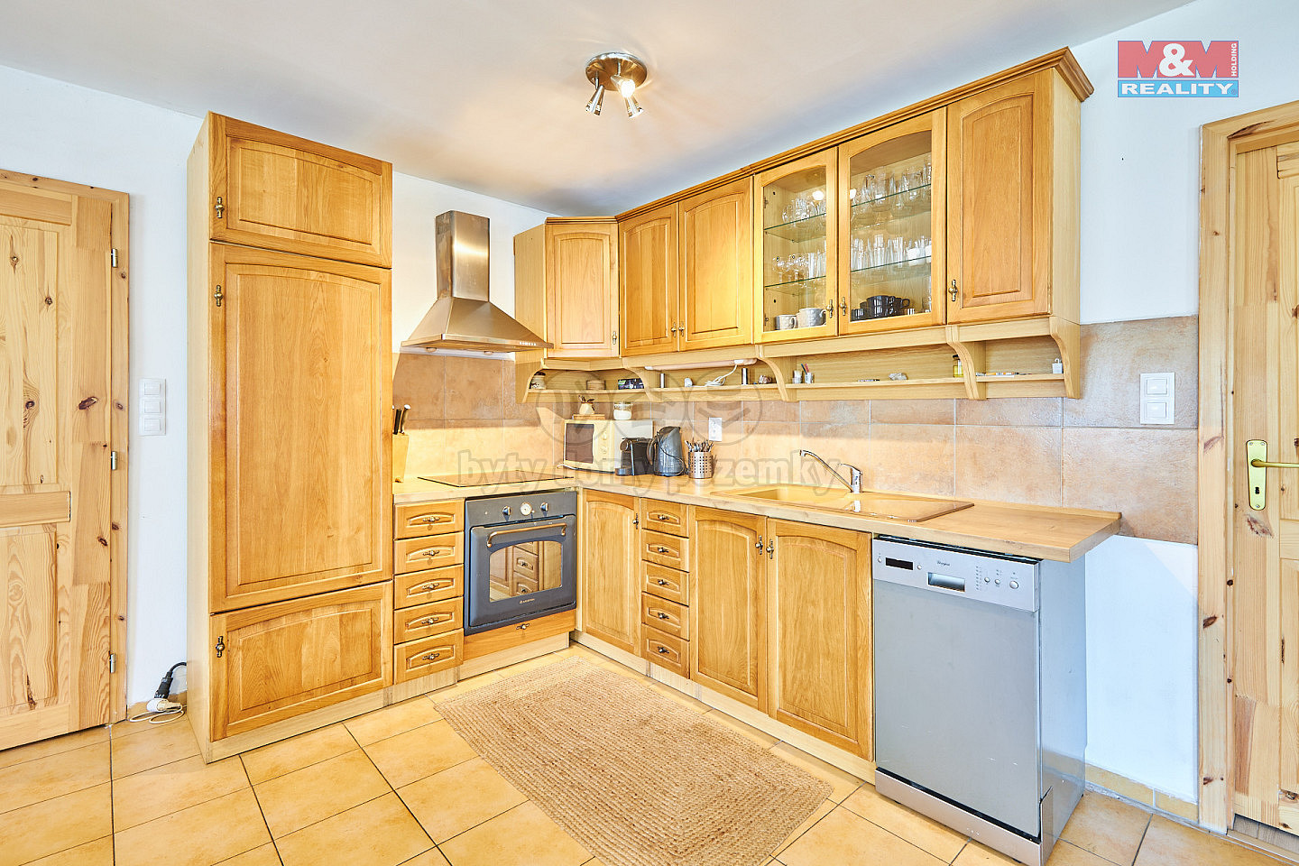 Prodej domu 180 m² s pozemkem 206 m² — photo 2