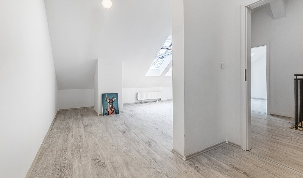 Prodej bytu 4+kk 102 m², Psáry – náhled fotky 15