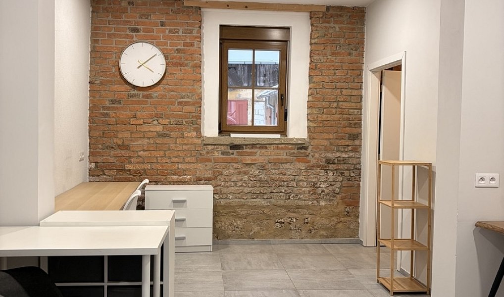 Pronájem komerčního prostoru, 25 m², Cheb, Mariánské Lázně
