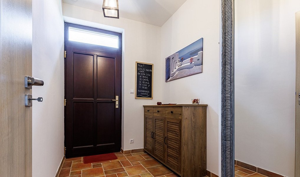 Prodej domu 170 m² s pozemkem 1 384 m², Oborná – náhled fotky 16