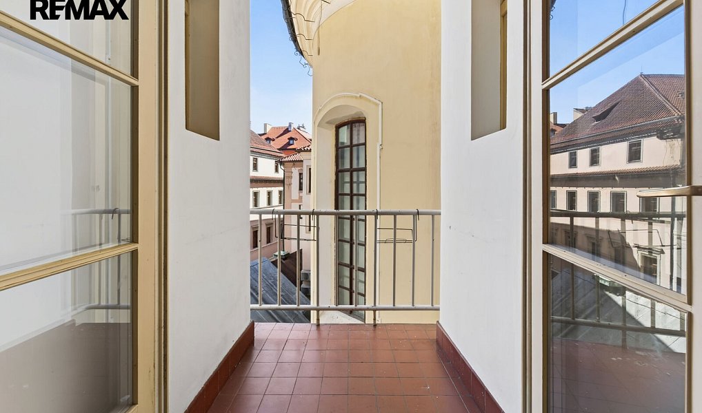 Pronájem bytu 3+1 130 m², Praha – náhled fotky 17