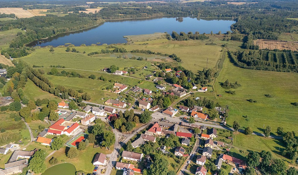 Prodej domu 226 m² s pozemkem 113 m², Člunek – náhled fotky 30