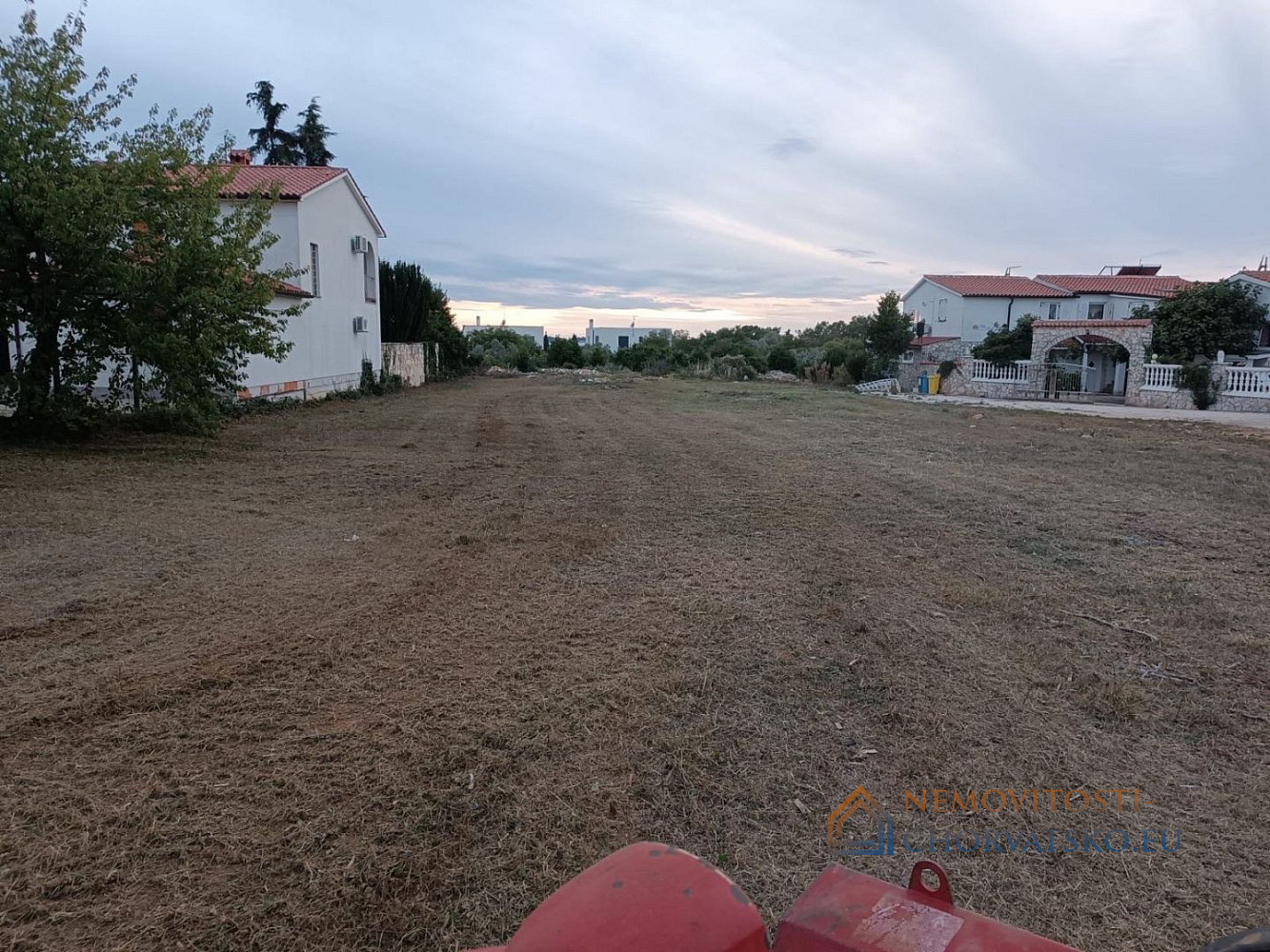 Prodej stavebního pozemku 620 m² – pohled 5