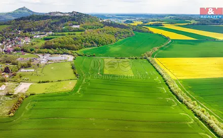Prodej komerčního pozemku 33 529 m², Tachov, okres Česká Lípa