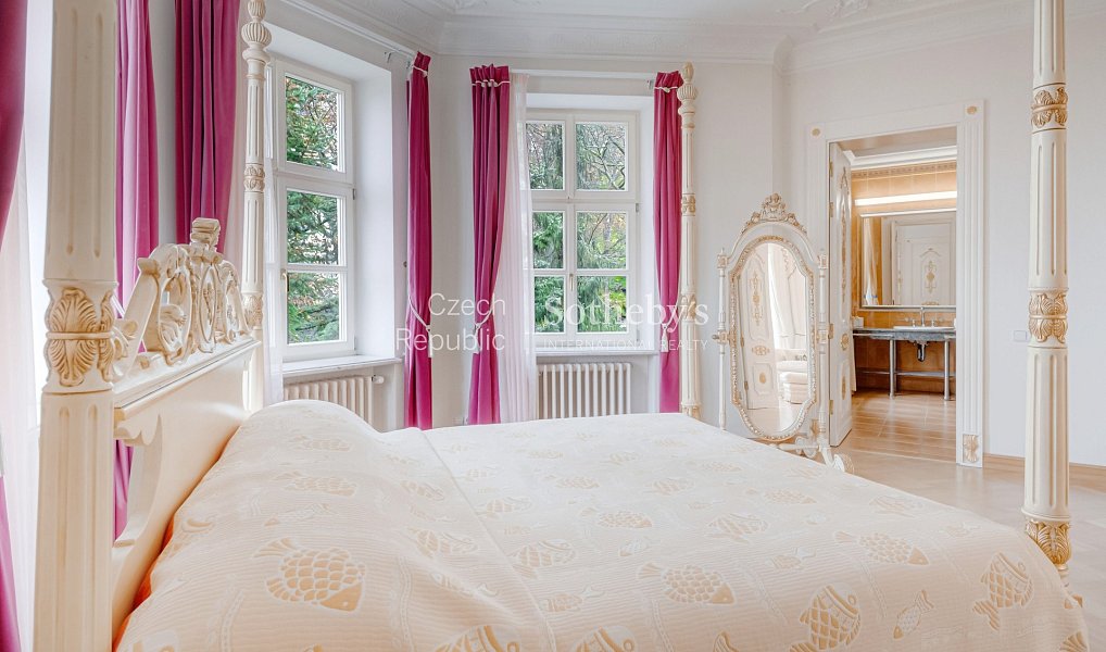 Prodej domu 468 m² s pozemkem 2 681 m², Karlovy Vary – náhled fotky 15