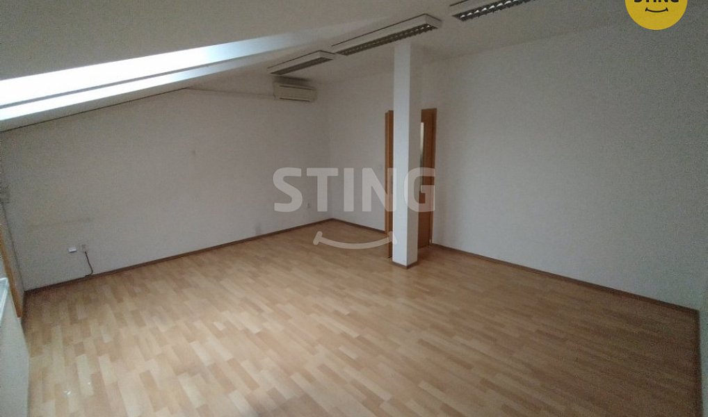 Pronájem kanceláře 21 m², Třinec – náhled fotky 16