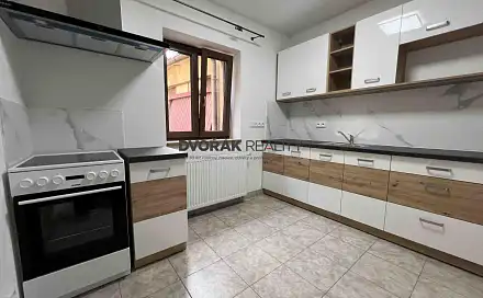 Pronájem bytu 2+1 50 m², V Potočině, Řevnice, okres Praha-západ