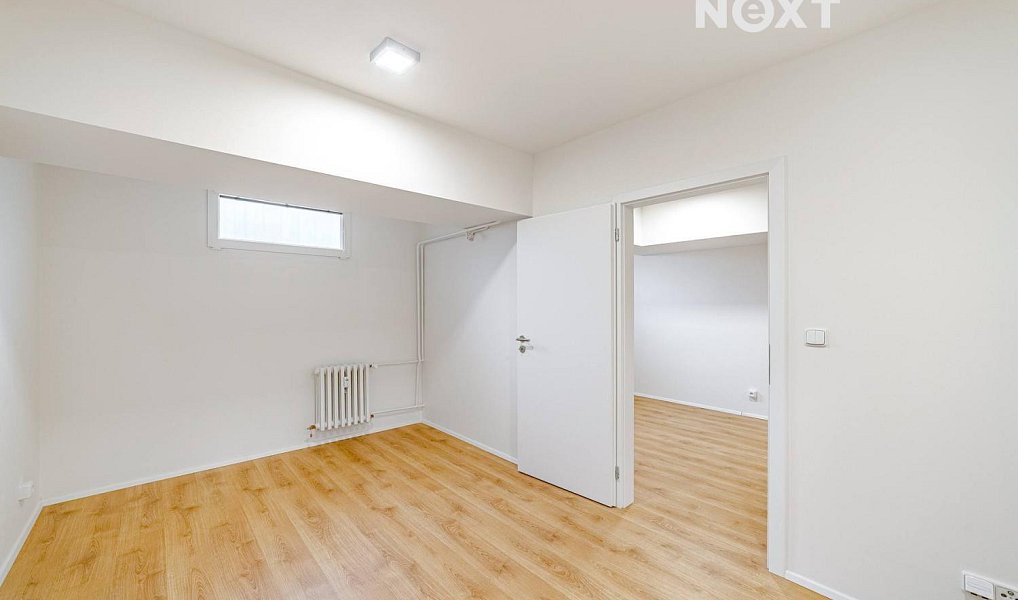 Prodej obchodních prostor 40 m², Praha – náhled fotky 3