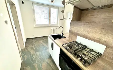 Prodej bytu 3+1 60 m², Horská, Rožnov pod Radhoštěm, okres Vsetín