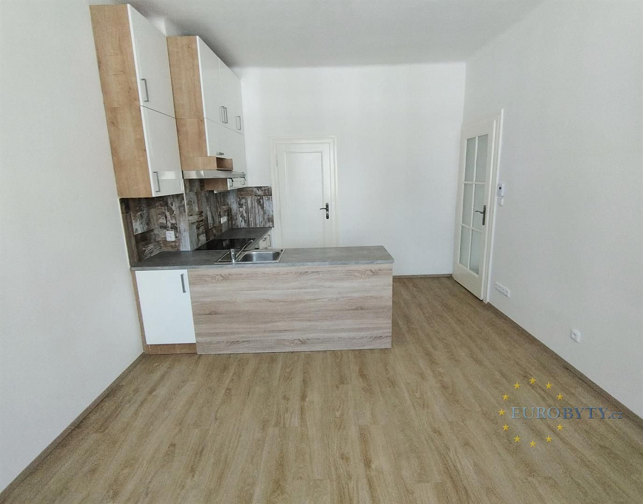 Pronájem bytu 2+kk 40 m² — photo 4