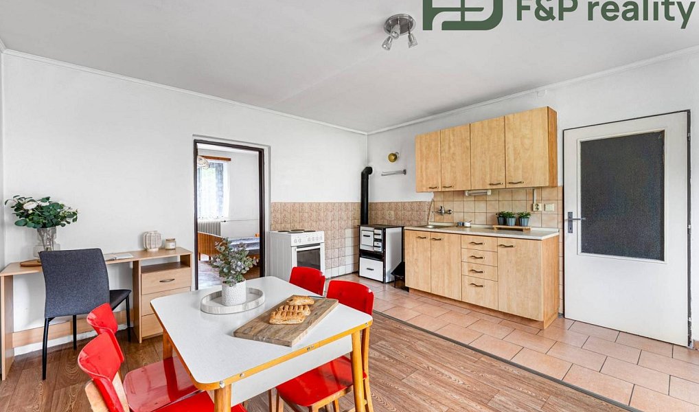 Prodej domu 110 m² s pozemkem 995 m², Seč – náhled fotky 3