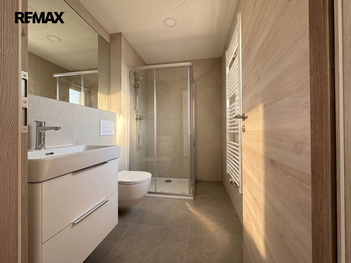 Pronájem bytu 2+kk 46 m² – fotografie 2