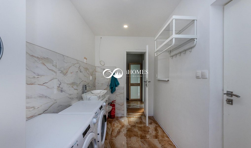 Prodej domu 340 m² s pozemkem 1 130 m², Kunice – náhled fotky 8