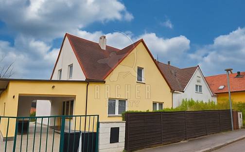 Prodej domu 282 m² s pozemkem 588 m², K Fialce, Praha 5 - Stodůlky