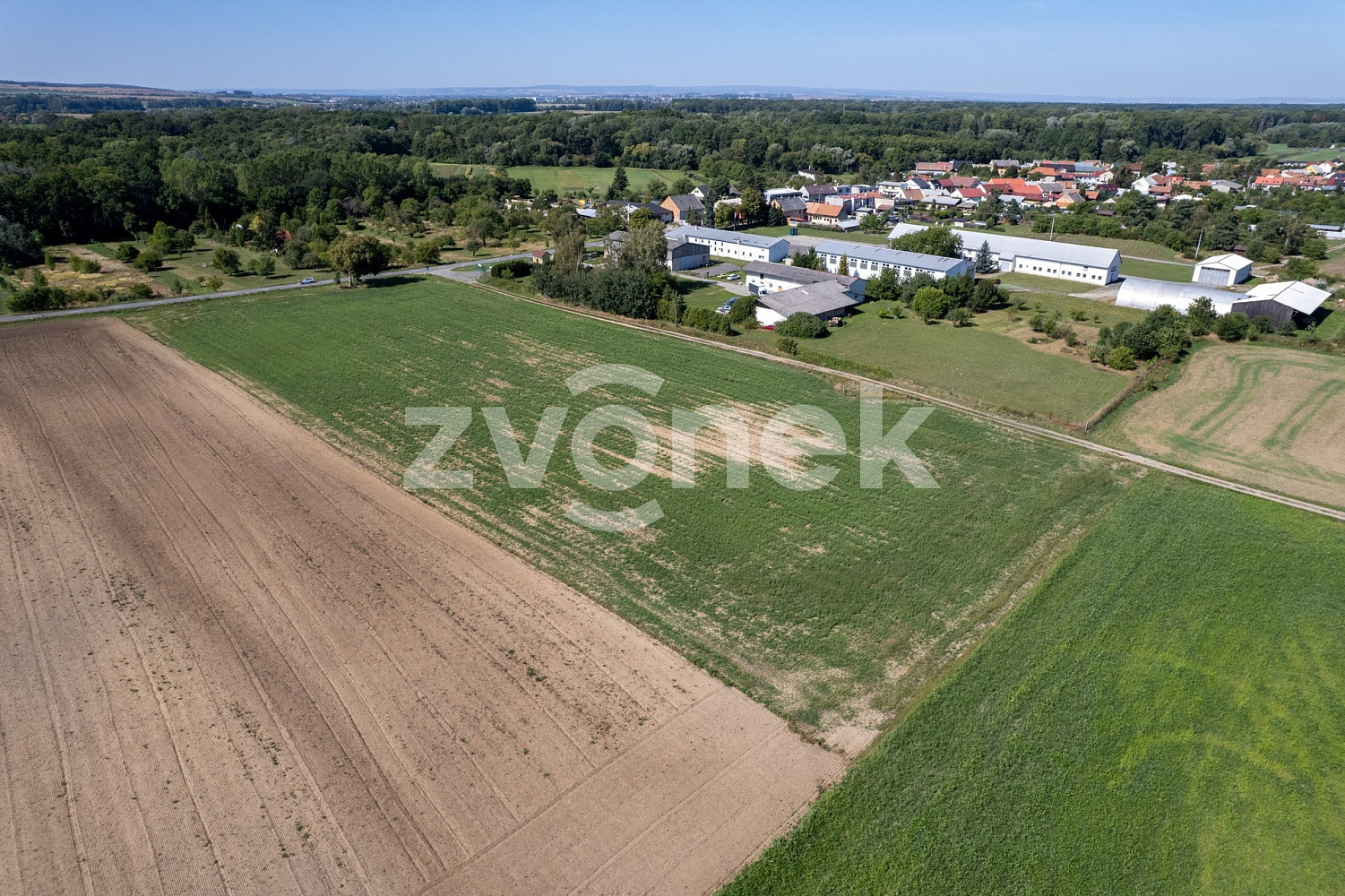 Prodej komerčního pozemku 12 000 m² – fotografie 2