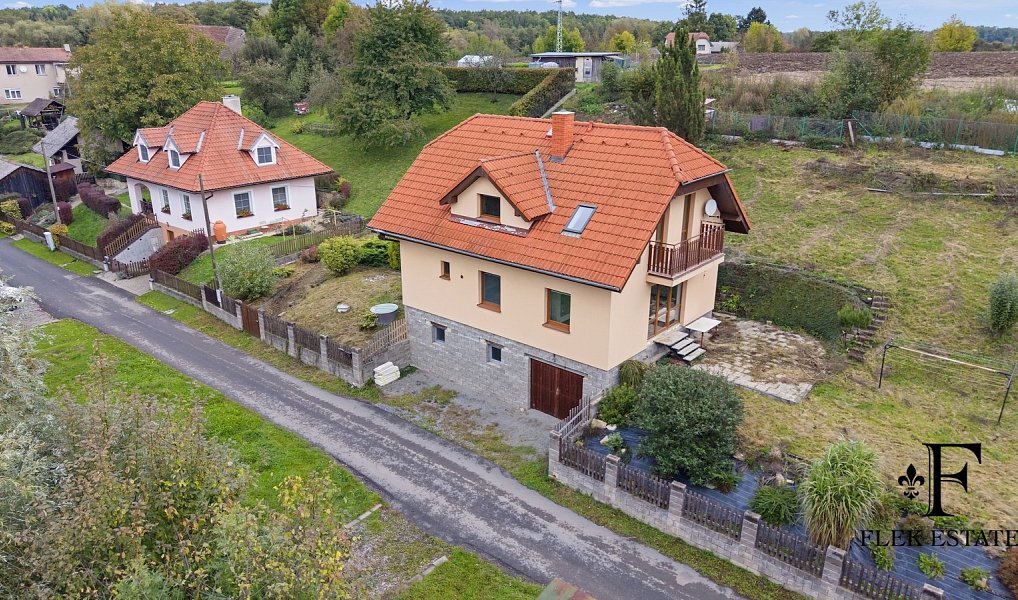 Prodej domu 180 m² s pozemkem 1 666 m², Tisová – náhled fotky 4