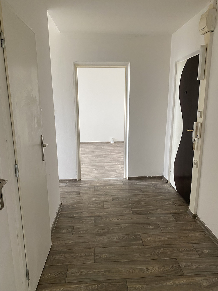 Pronájem bytu 2+1 61 m² – pohled 5