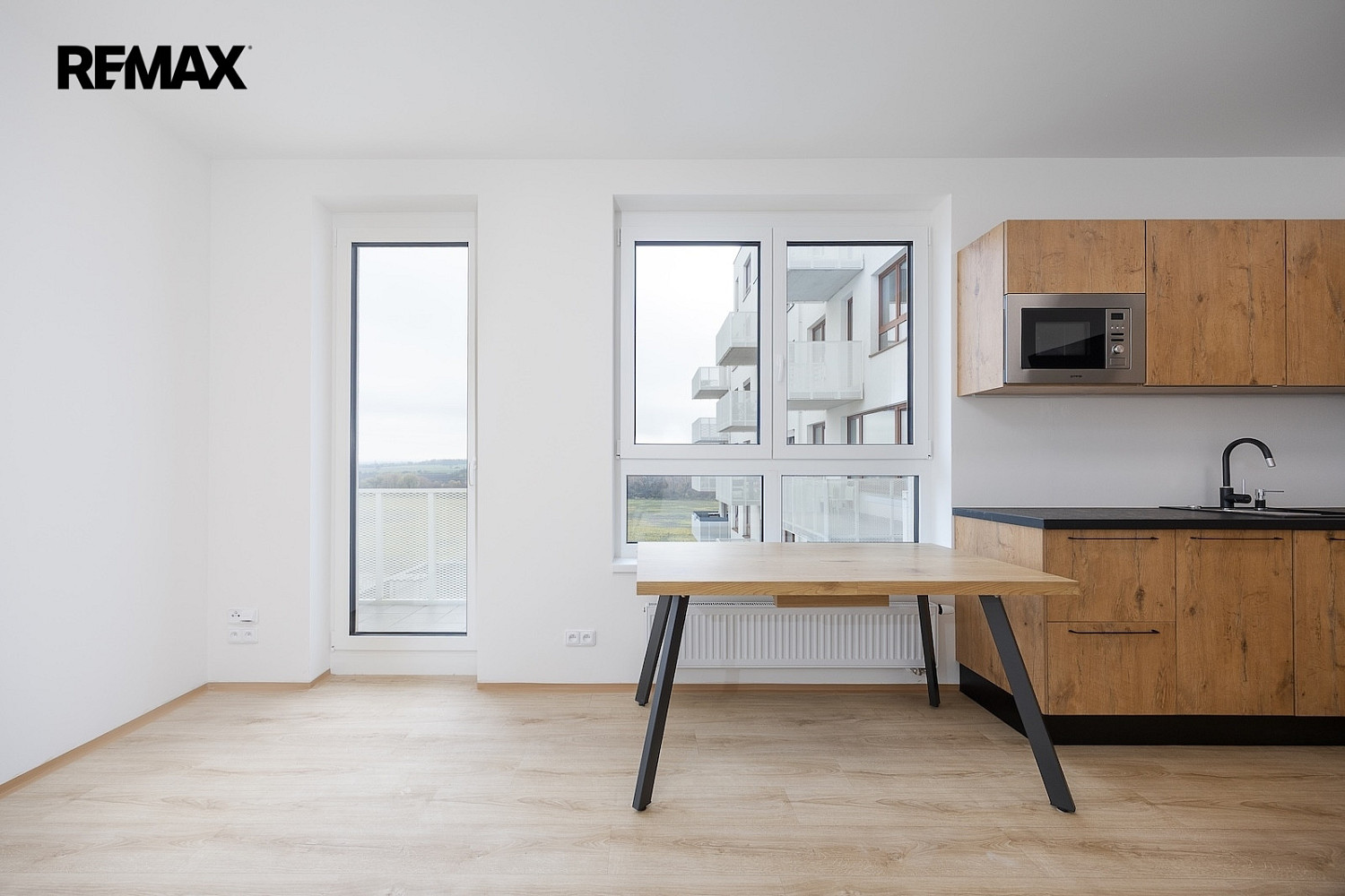 Pronájem bytu 1+kk 32 m² – pohled 4