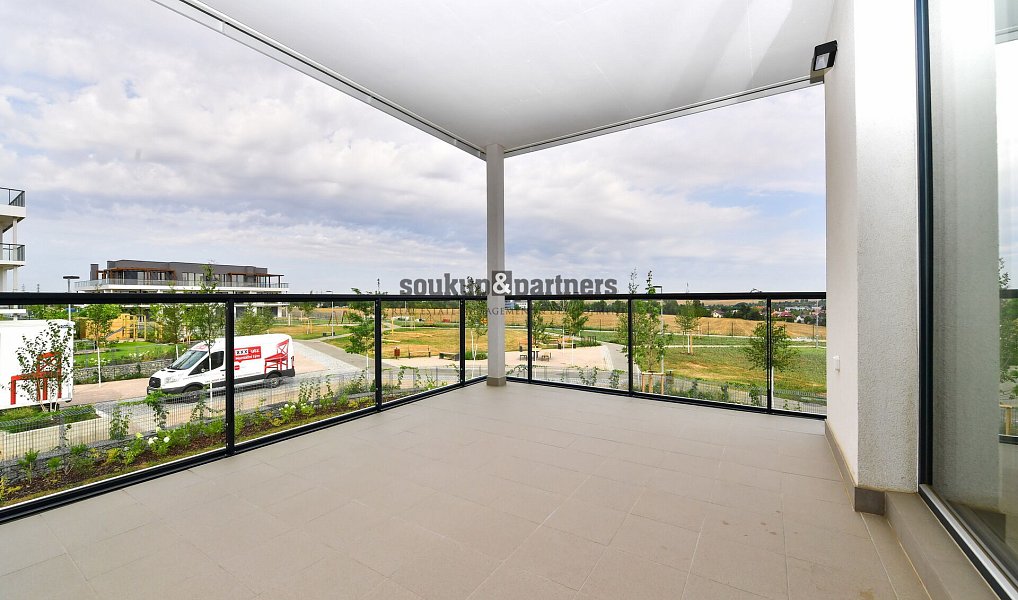 Pronájem bytu 3+kk 106 m², Praha – náhled fotky 2