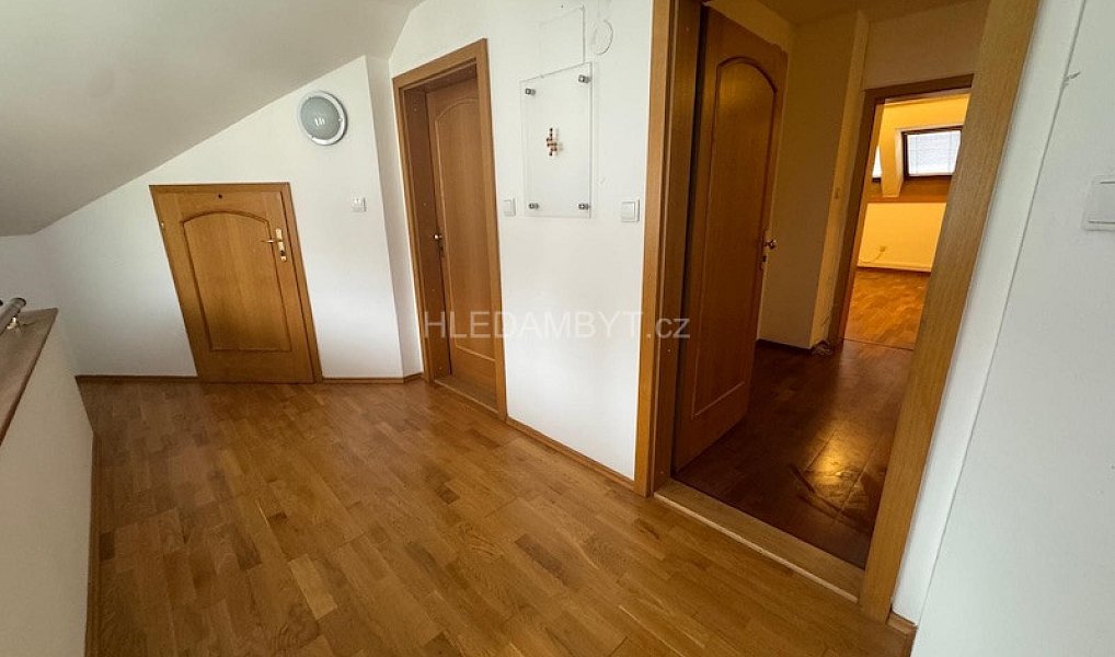 Pronájem bytu 2+1 76 m², Praha – náhled fotky 22