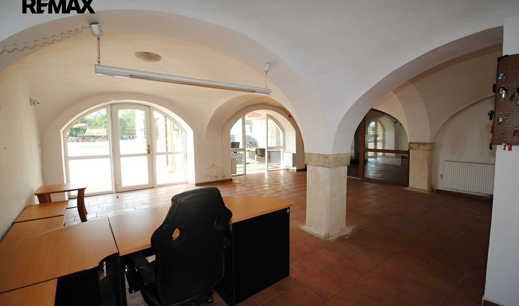 Prodej komerčního objektu (jiného typu) 6 984 m², Církvice – náhled fotky 7