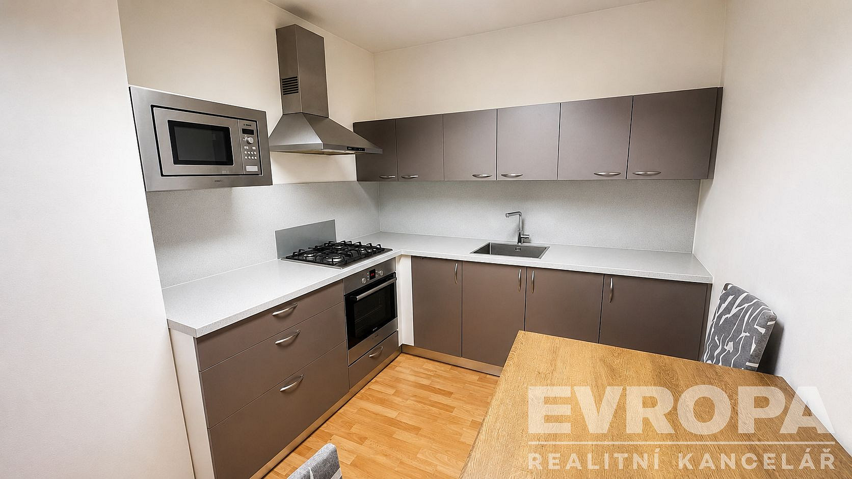 Pronájem bytu 3+1 113 m² — photo 3
