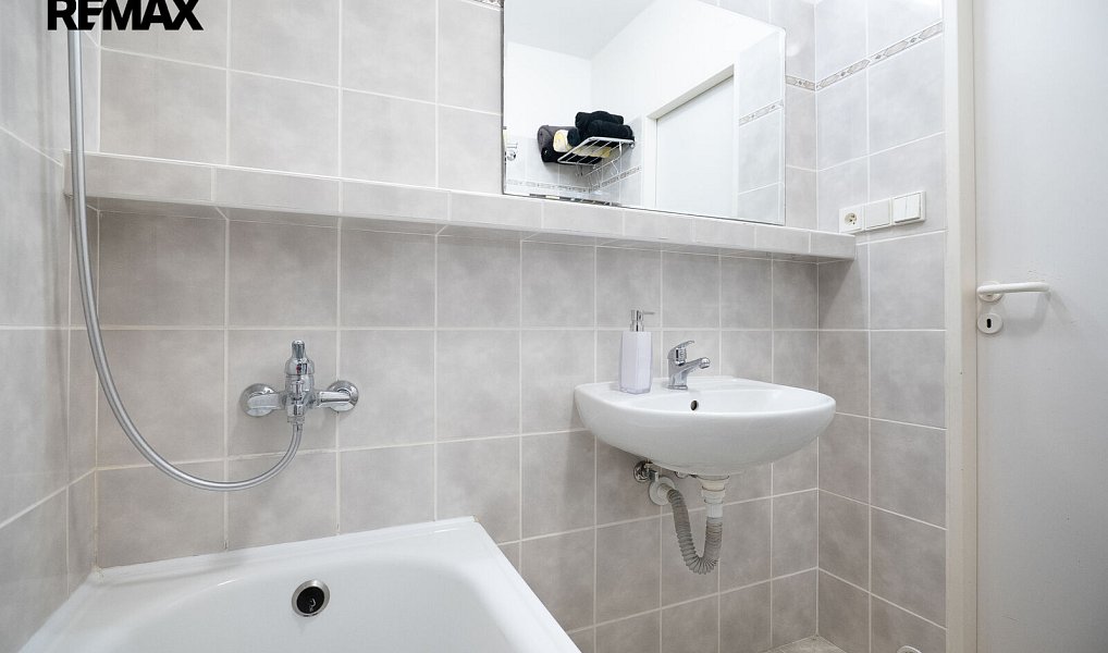 Prodej bytu 3+1 74 m², Praha – náhled fotky 15