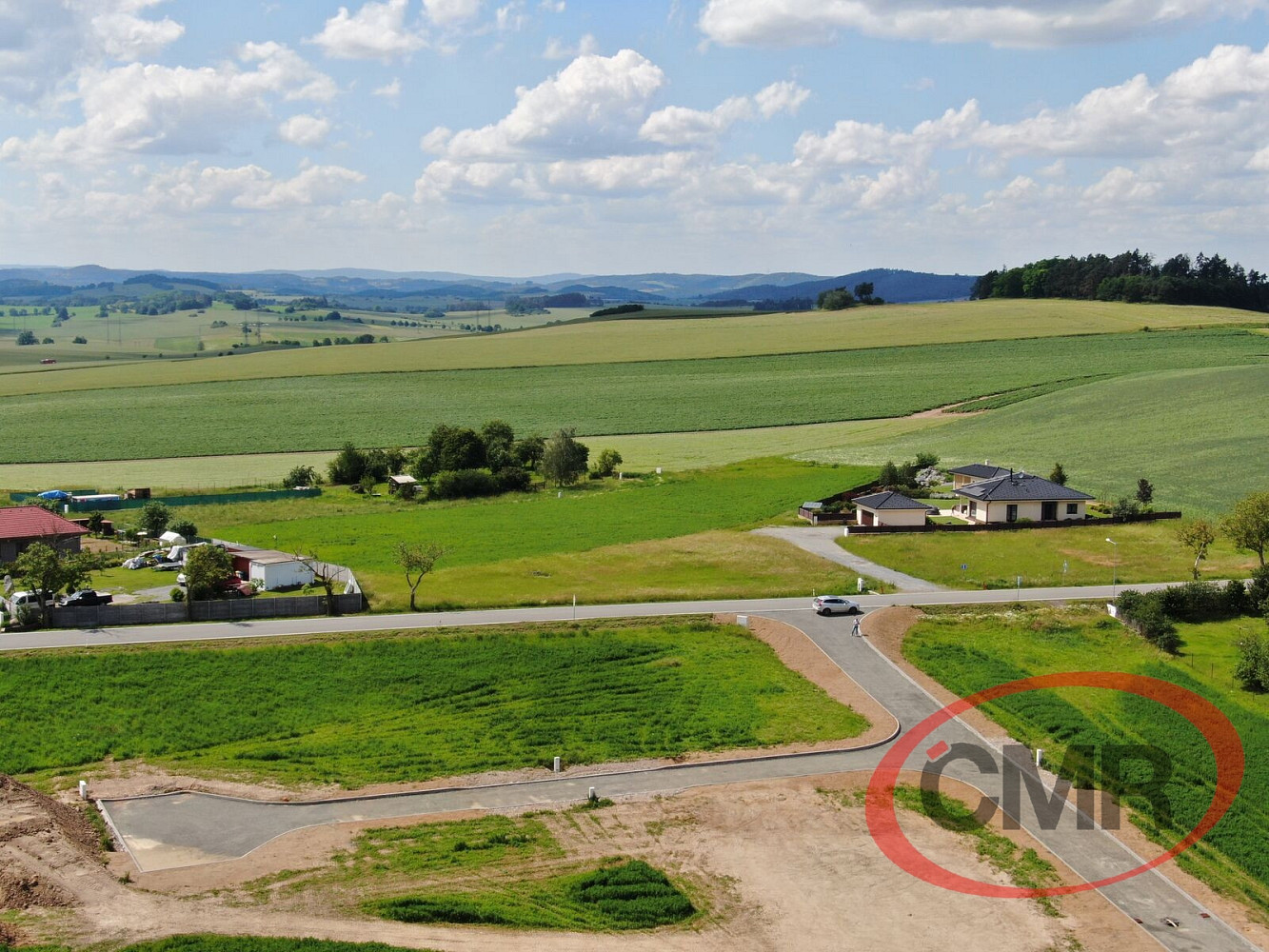Prodej stavebního pozemku 1 035 m² – fotografie 2