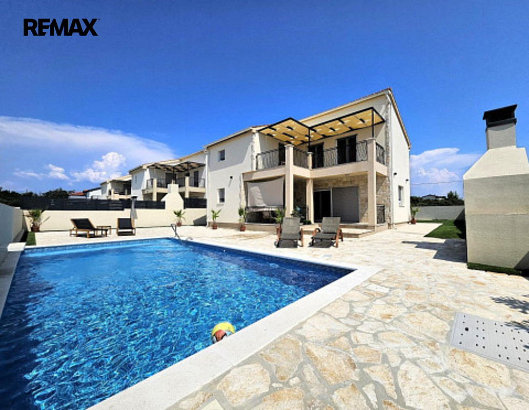 Prodej domu 141 m² s pozemkem 543 m²