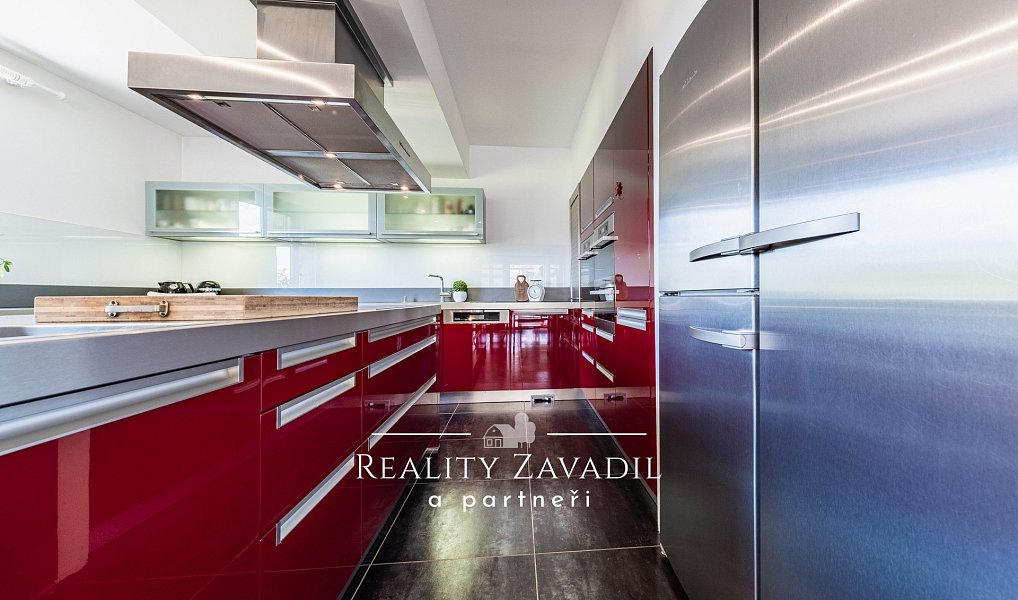 Prodej domu 475 m² s pozemkem 1 627 m², Ráby – náhled fotky 19