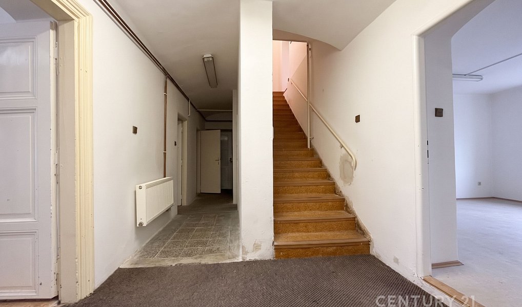 Pronájem komerčního objektu (jiného typu) 428 m², Kladno – náhled fotky 2
