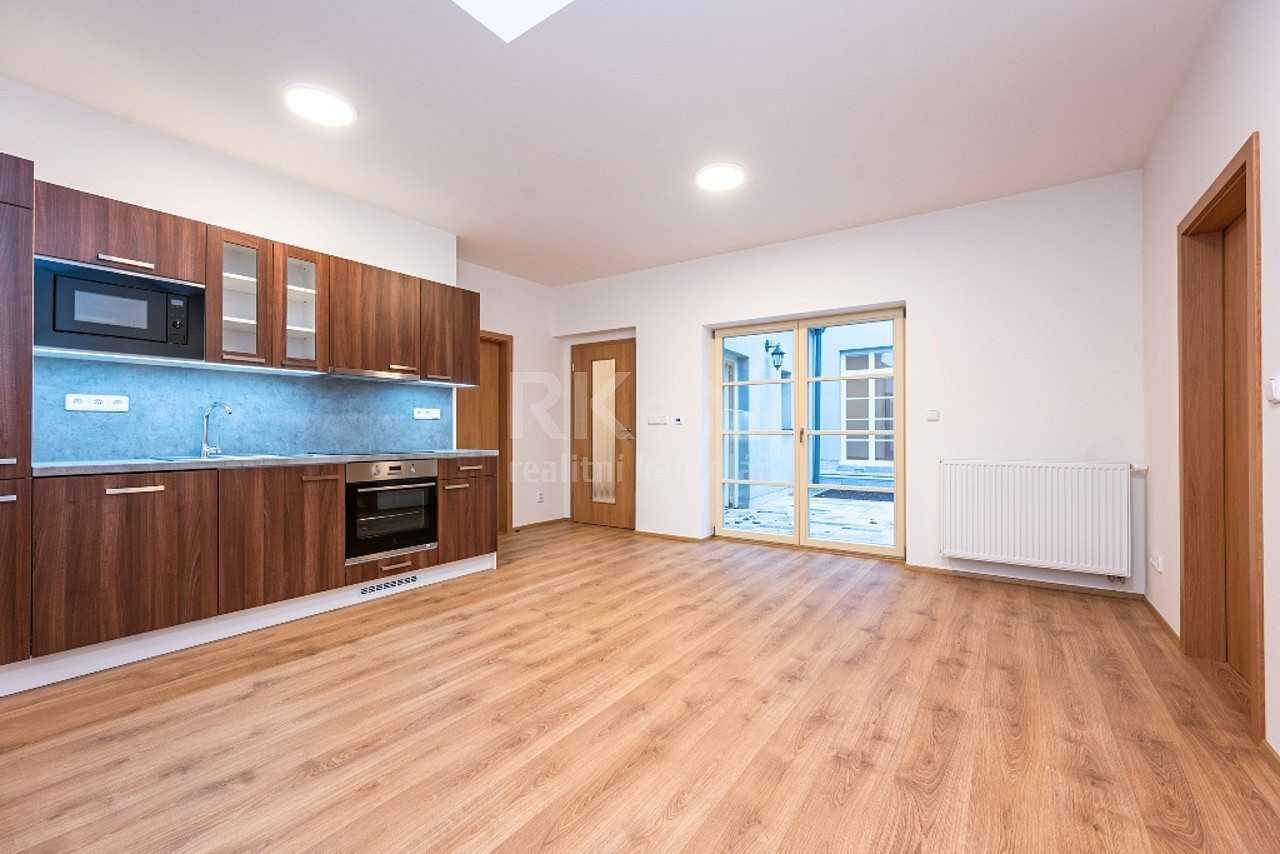 Pronájem bytu 3+kk 62 m²