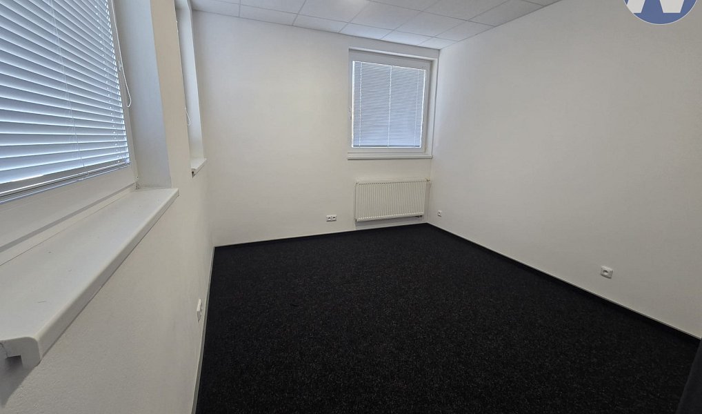 Pronájem kanceláře 120 m², Prachatice – náhled fotky 9