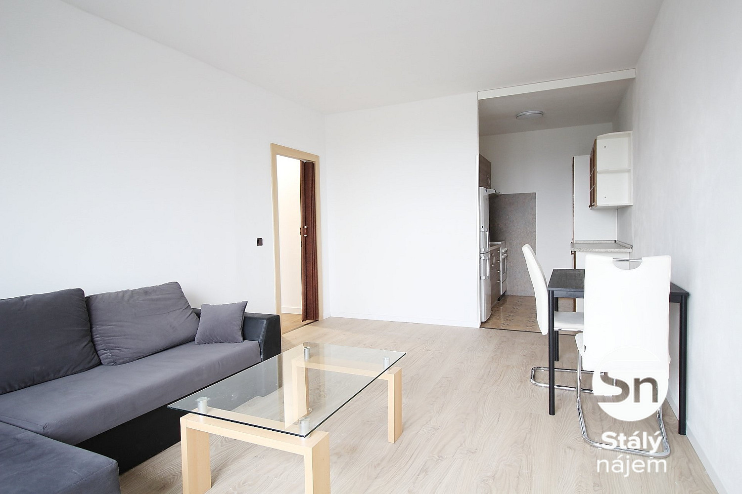 Pronájem bytu 2+kk 42 m² – fotografie 2