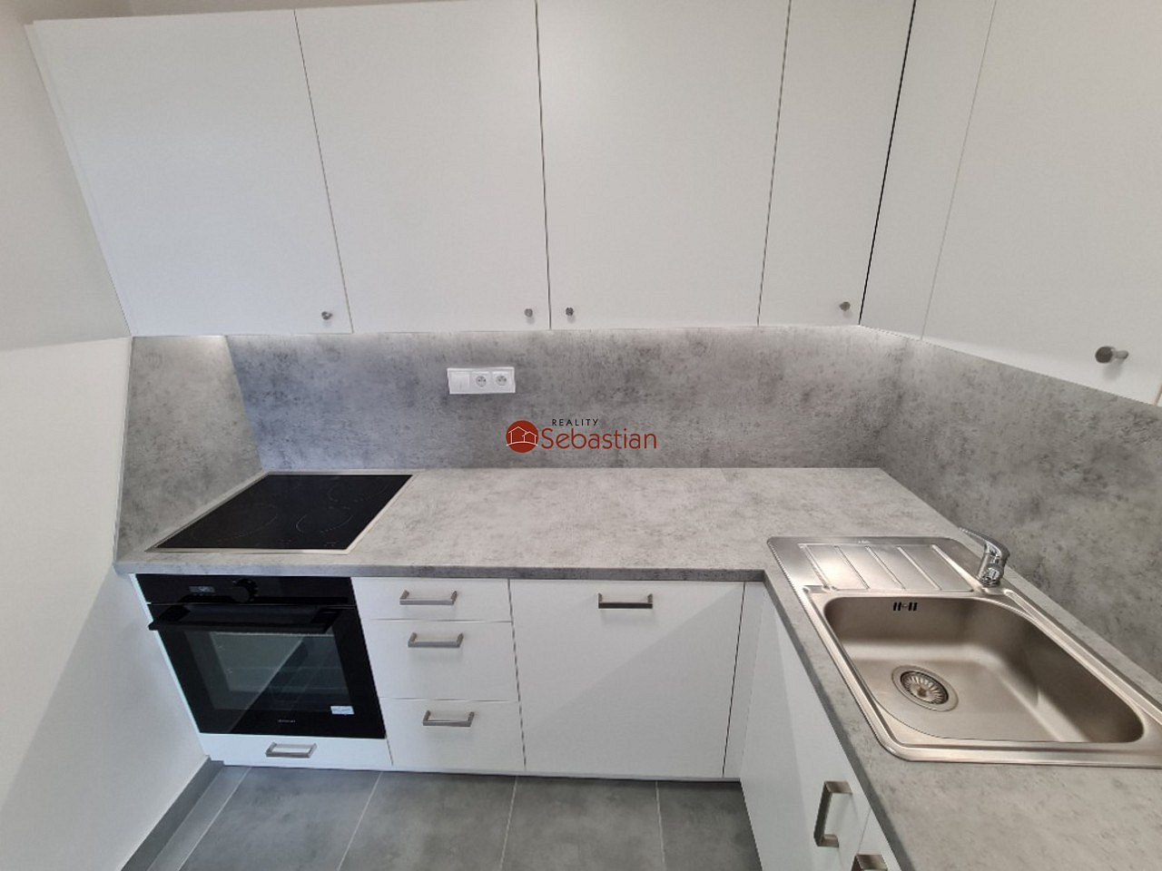 Pronájem bytu 3+1 61 m² – fotografie 4