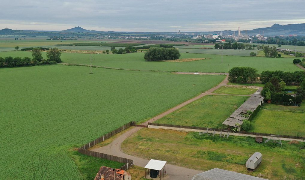 Prodej stavebního pozemku 8 456 m², Mlékojedy – náhled fotky 2