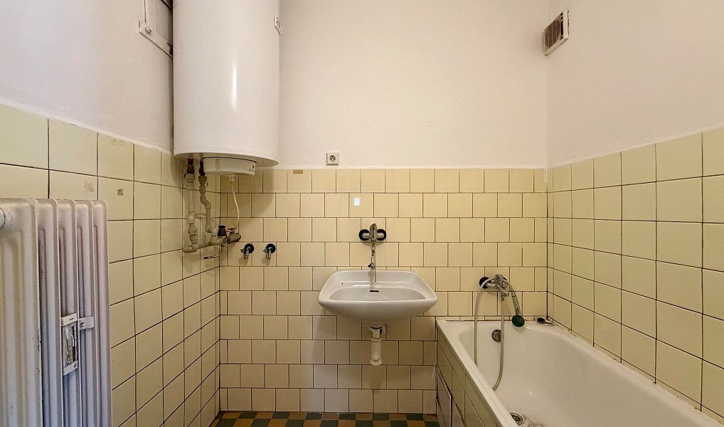Pronájem bytu 3+1 83 m², Rožnov pod Radhoštěm – náhled fotky 13