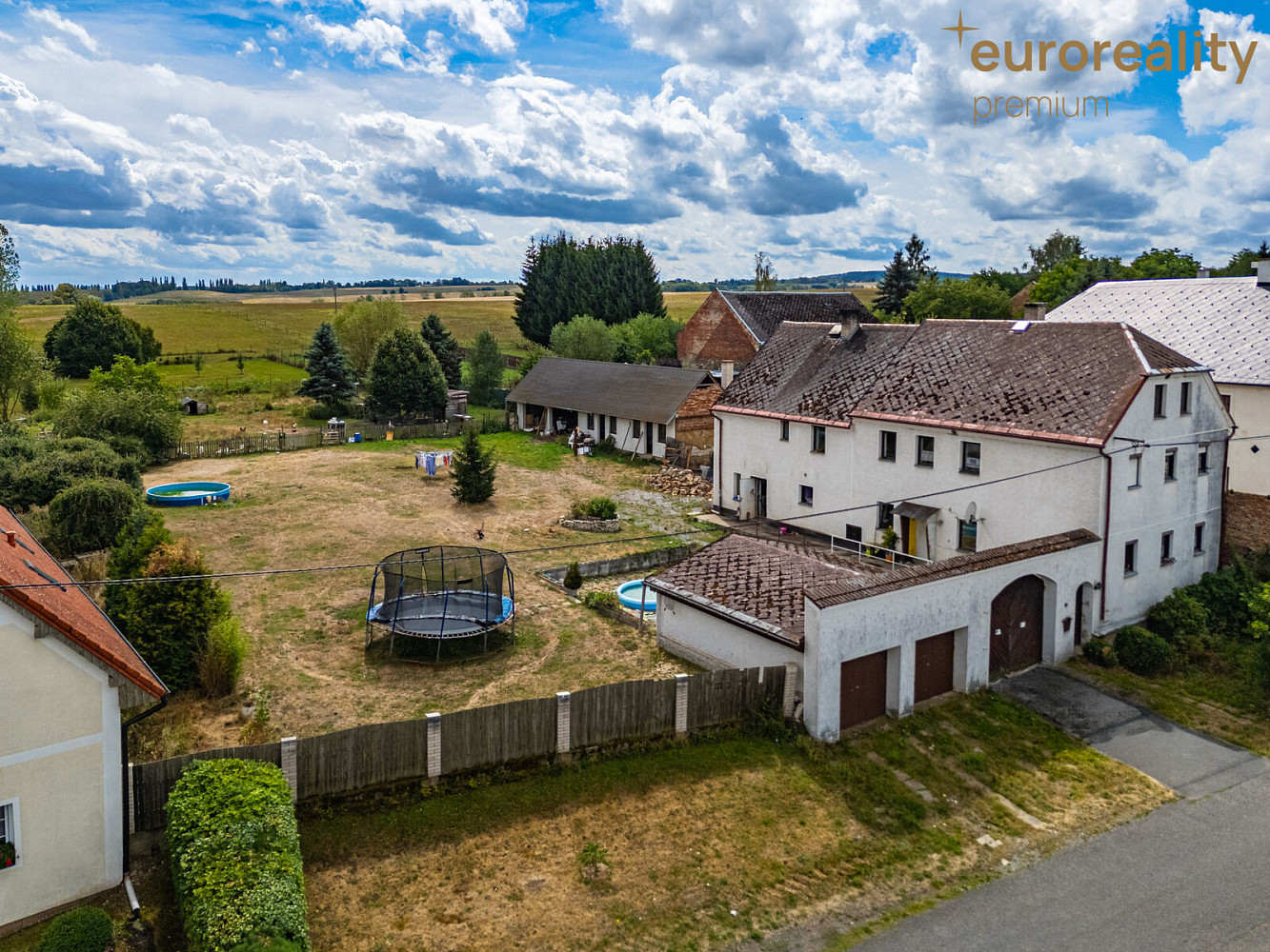 Prodej domu 295 m² s pozemkem 3 502 m² – fotografie 2