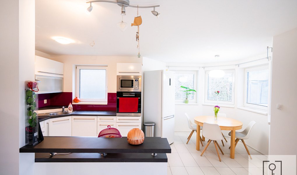 Prodej domu 184 m² s pozemkem 747 m², Chlumín – náhled fotky 5