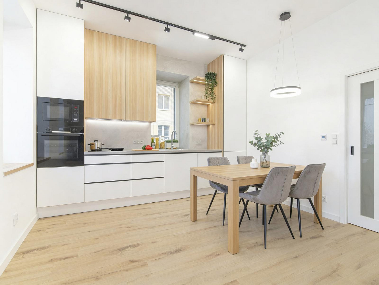 Pronájem bytu 2+kk 42 m² — photo 2