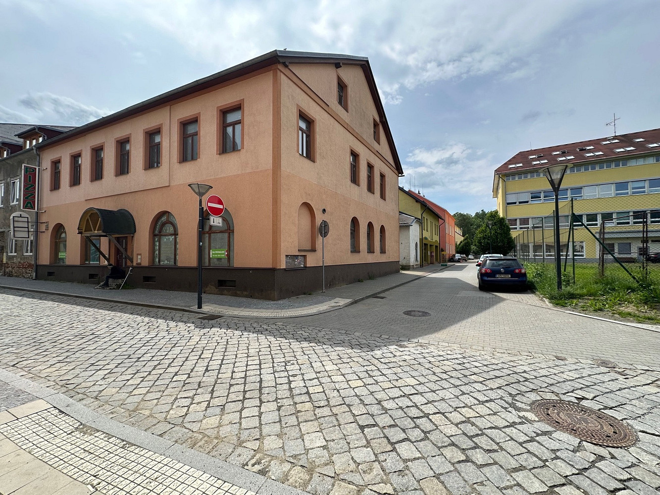 Prodej domu 750 m² s pozemkem 433 m² – fotografie 3