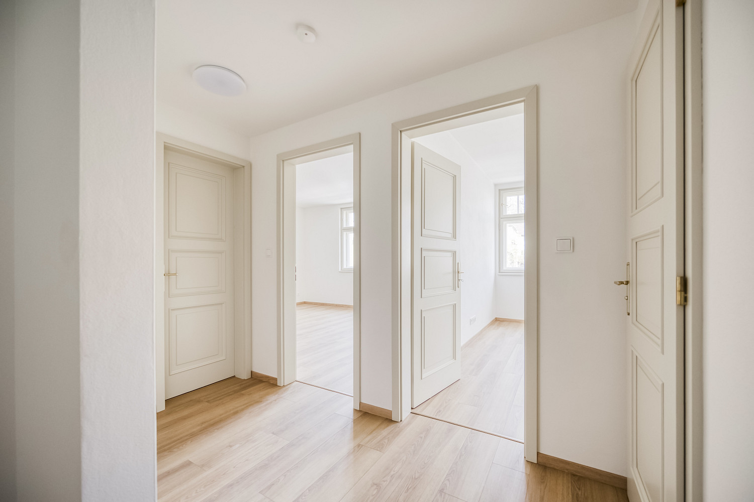 Prodej bytu 2+kk 52 m² — photo 2