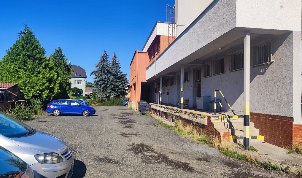 Pronájem obchodních prostor 556 m², Slatiňany – náhled fotky 12