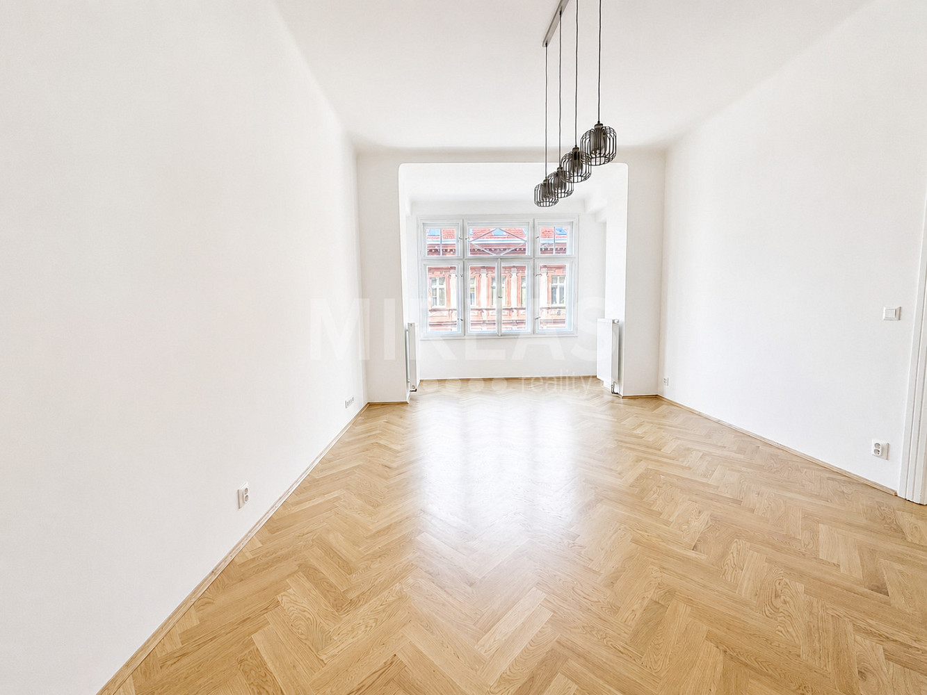 Pronájem bytu 2+kk 60 m² — photo 2