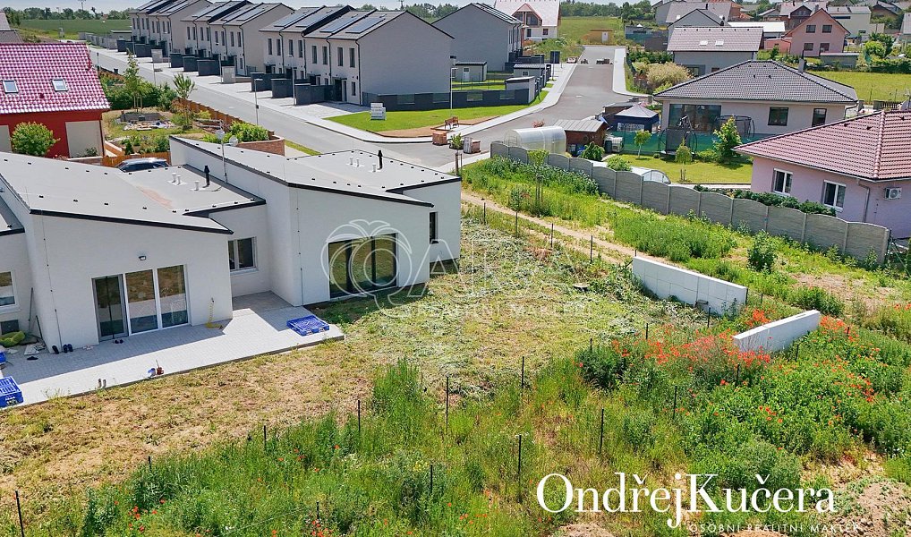 Prodej bytu 4+kk 95 m², Buštěhrad – náhled fotky 28